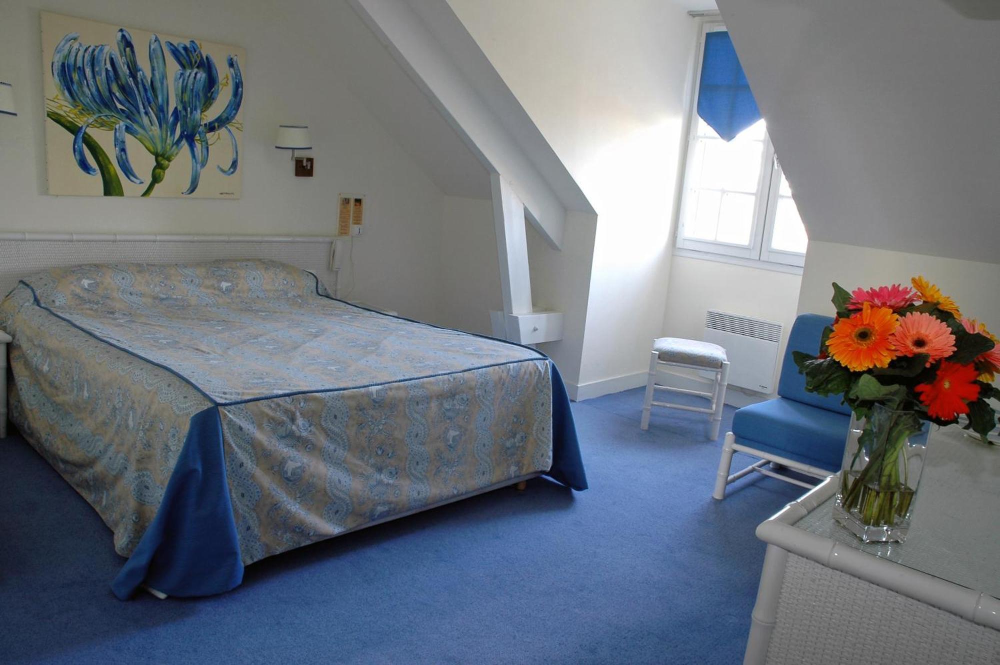Logis Auberge Du Centre Chitenay ภายนอก รูปภาพ