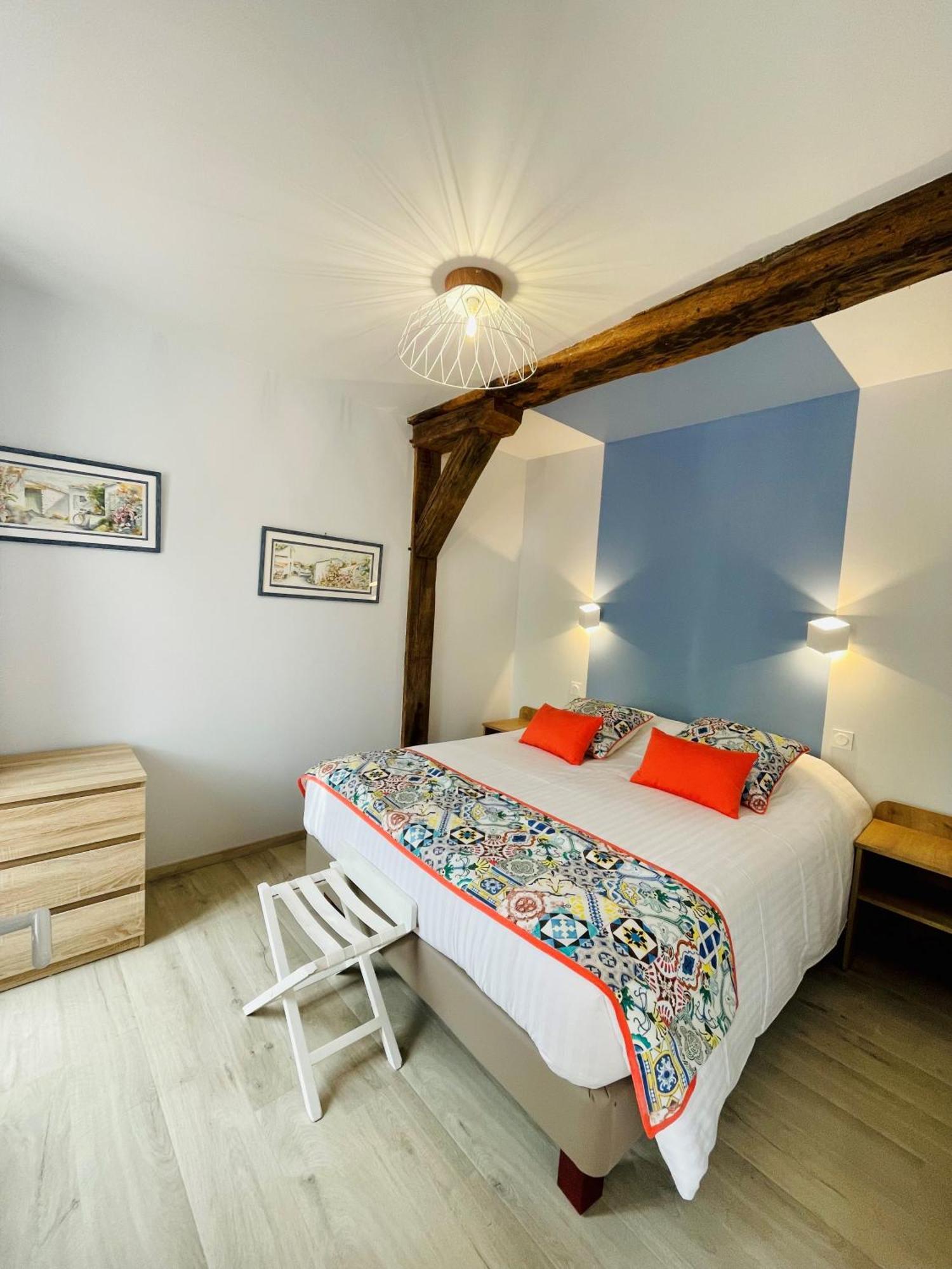 Logis Auberge Du Centre Chitenay ภายนอก รูปภาพ