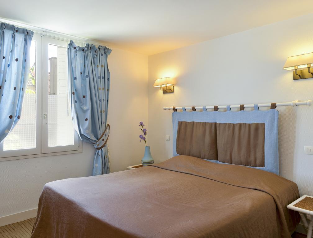 Logis Auberge Du Centre Chitenay ภายนอก รูปภาพ
