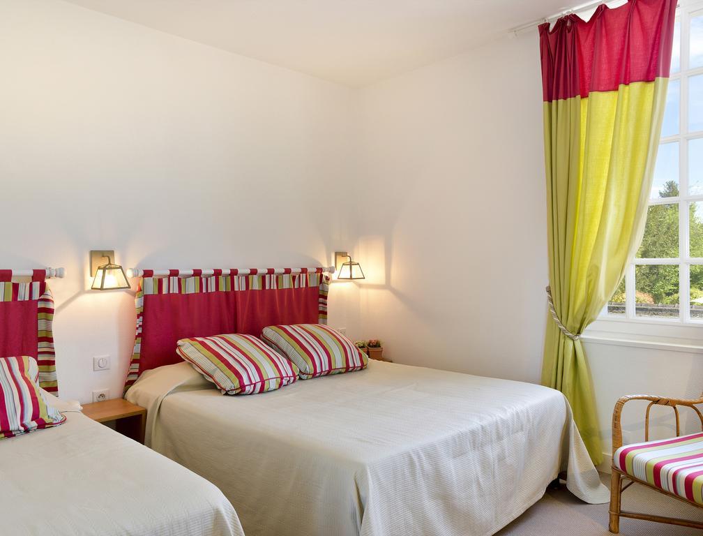 Logis Auberge Du Centre Chitenay ภายนอก รูปภาพ