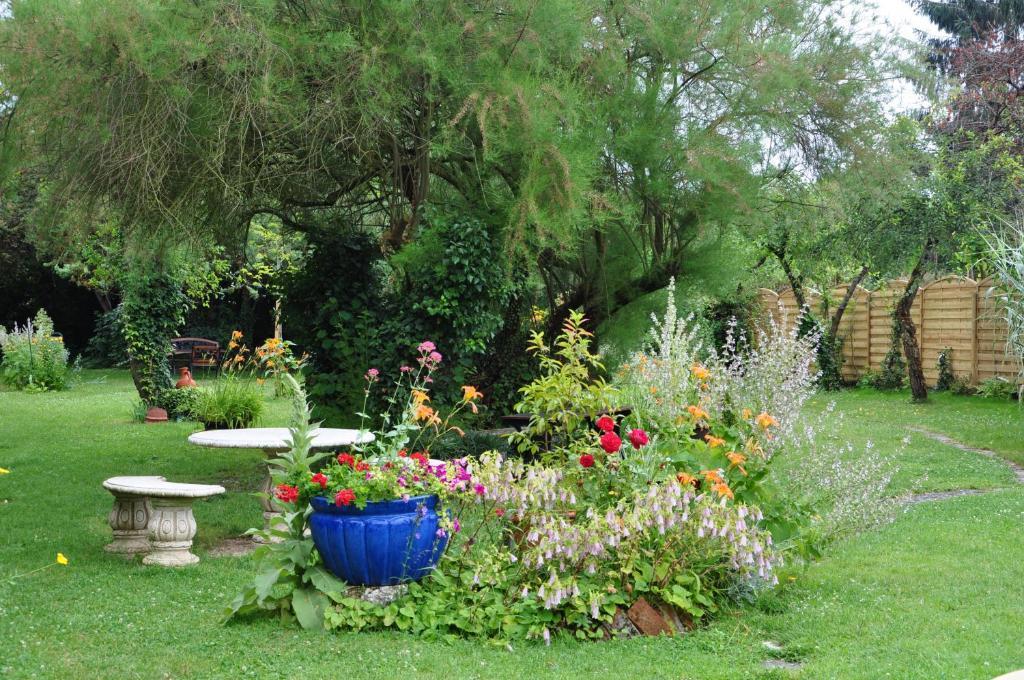 Logis Auberge Du Centre Chitenay ภายนอก รูปภาพ