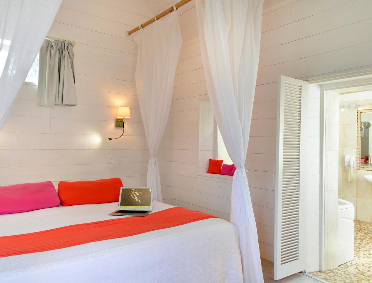 Logis Auberge Du Centre Chitenay ภายนอก รูปภาพ